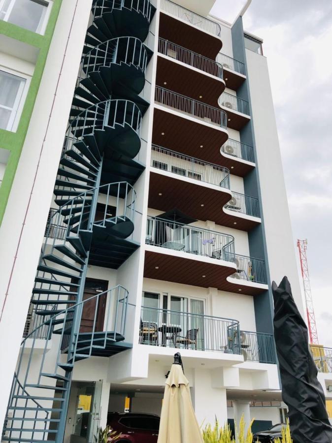 Premier Executive Apartment - The Ivy, East Legon Accra Esterno foto